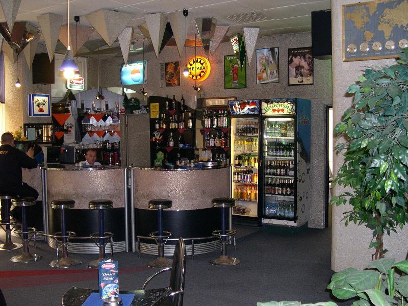 Garni Hotel Junior Bratislava Buitenkant foto